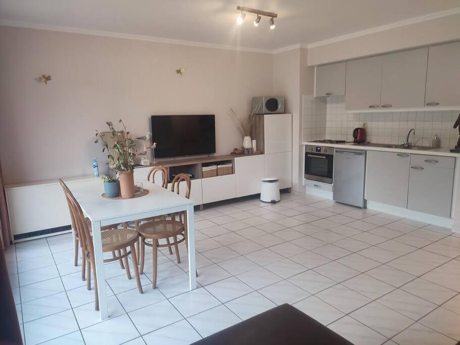 4-Persoons Appartement Met Een Mooi Uitzicht เดอปาน ภายนอก รูปภาพ